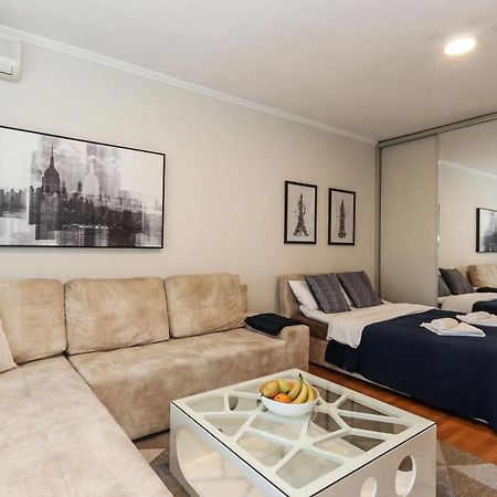 New Belgrade Apartments, Parking 5 Eur Per Day 외부 사진