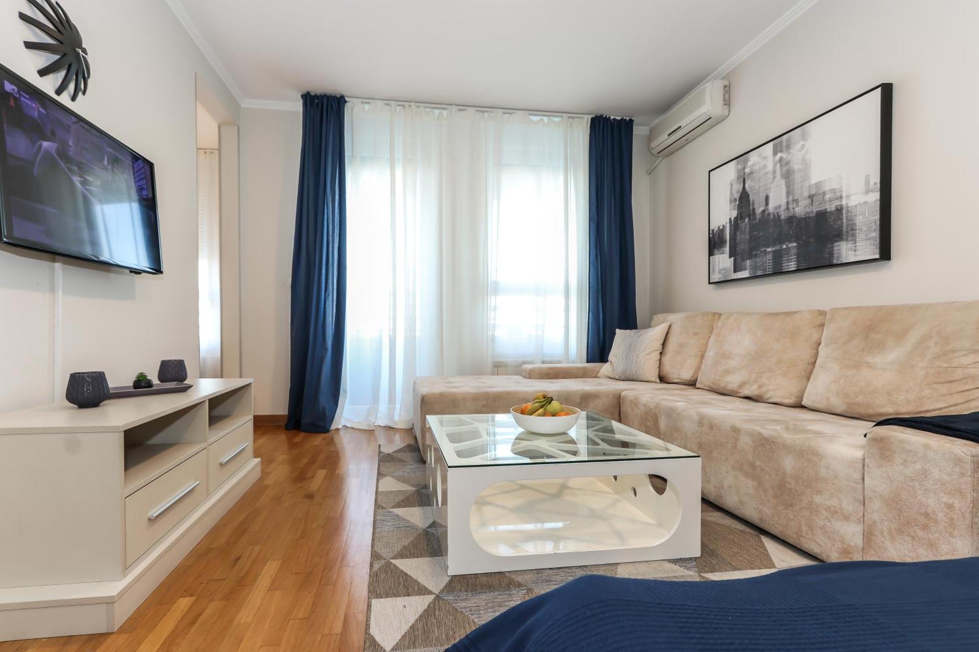 New Belgrade Apartments, Parking 5 Eur Per Day 외부 사진