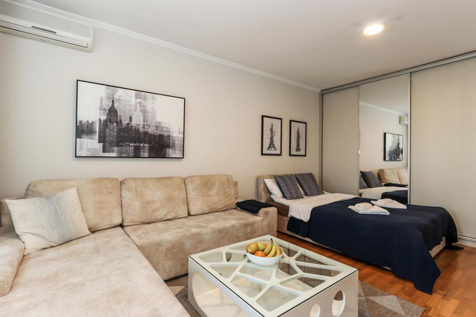 New Belgrade Apartments, Parking 5 Eur Per Day 외부 사진