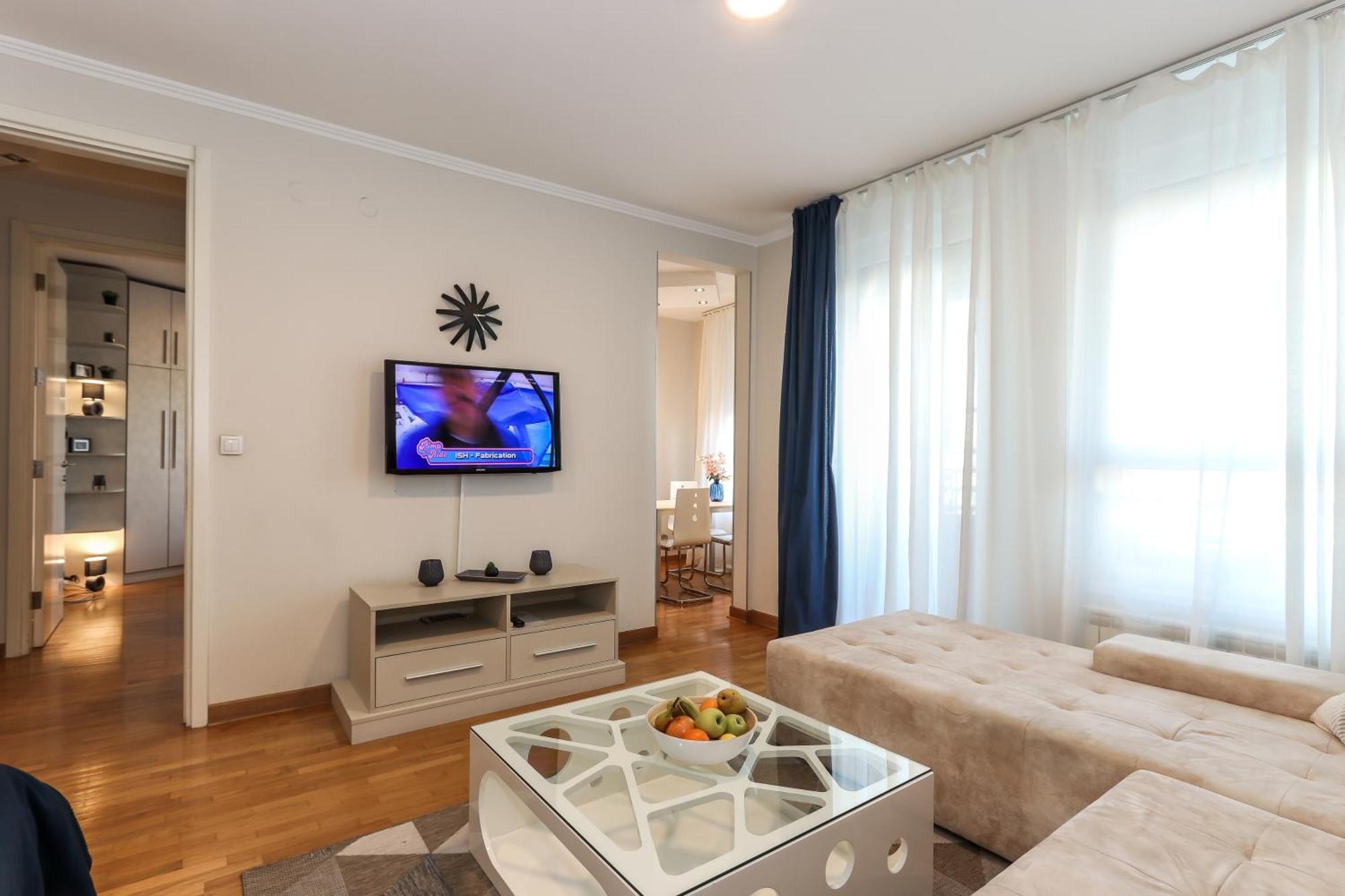 New Belgrade Apartments, Parking 5 Eur Per Day 외부 사진