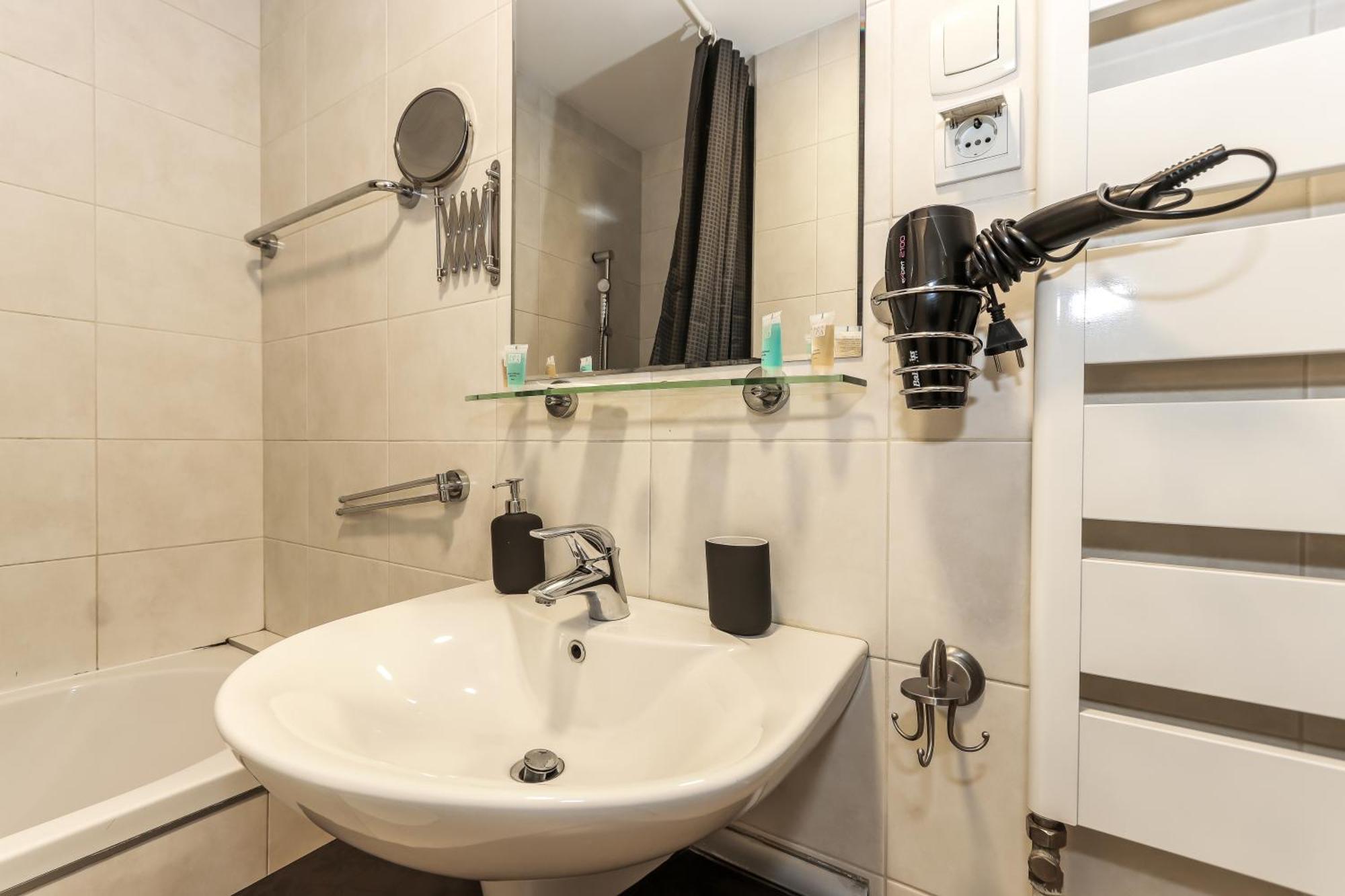 New Belgrade Apartments, Parking 5 Eur Per Day 외부 사진