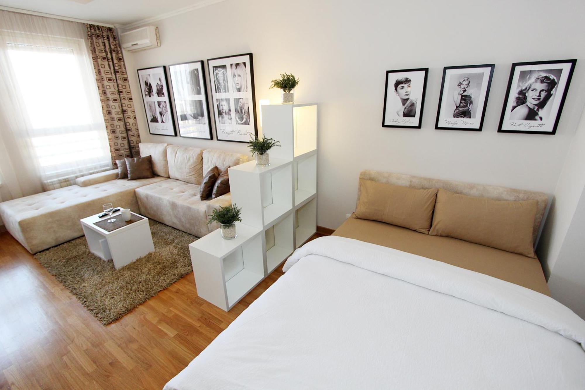 New Belgrade Apartments, Parking 5 Eur Per Day 객실 사진
