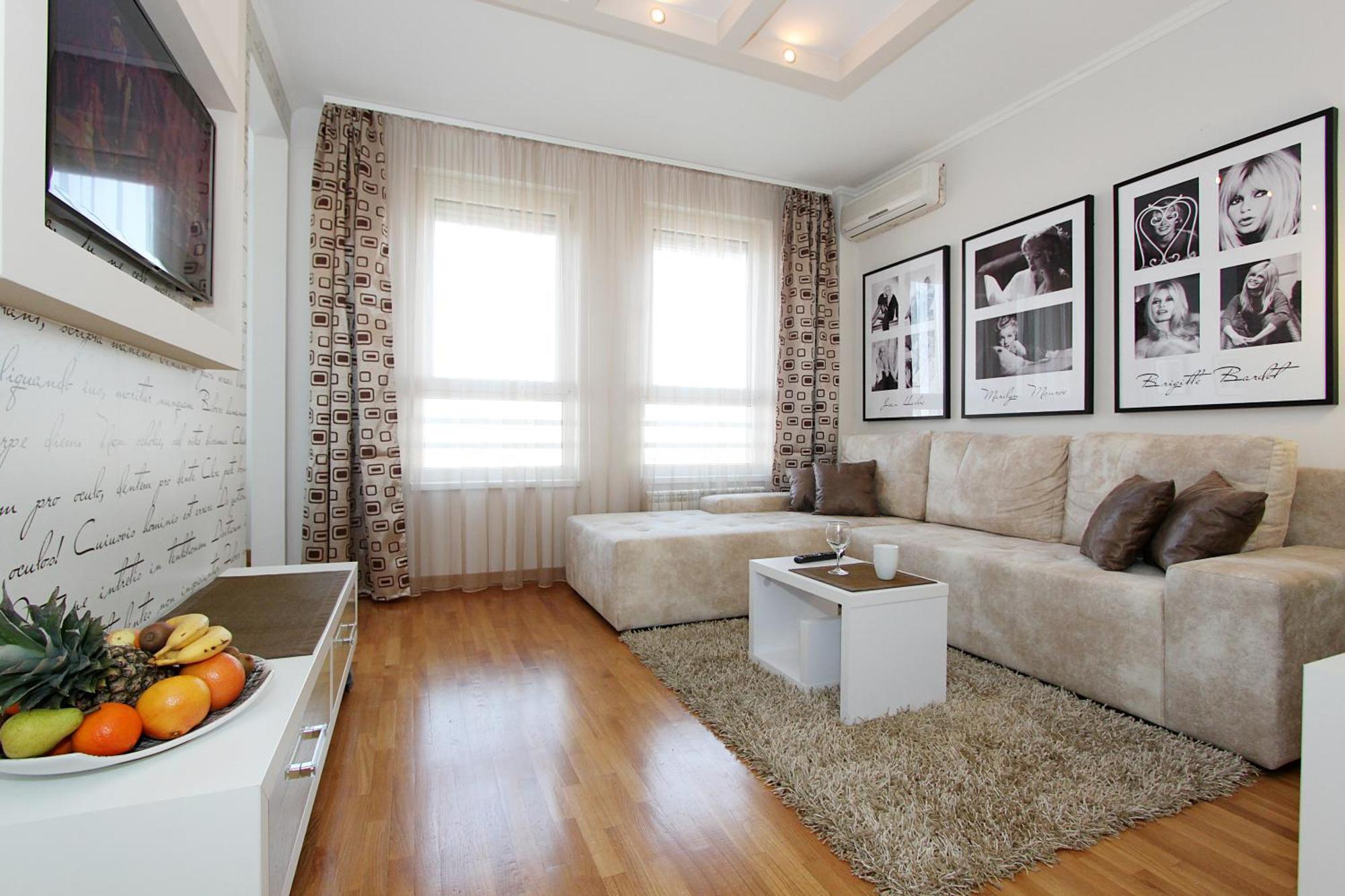 New Belgrade Apartments, Parking 5 Eur Per Day 객실 사진