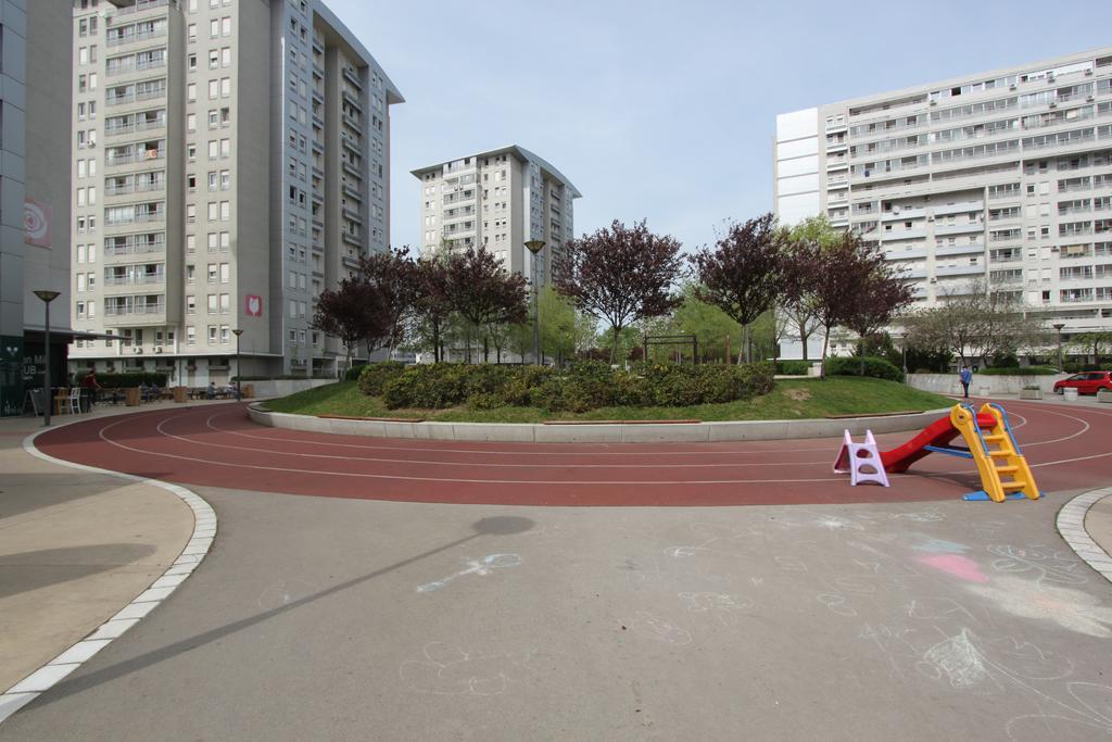 New Belgrade Apartments, Parking 5 Eur Per Day 외부 사진