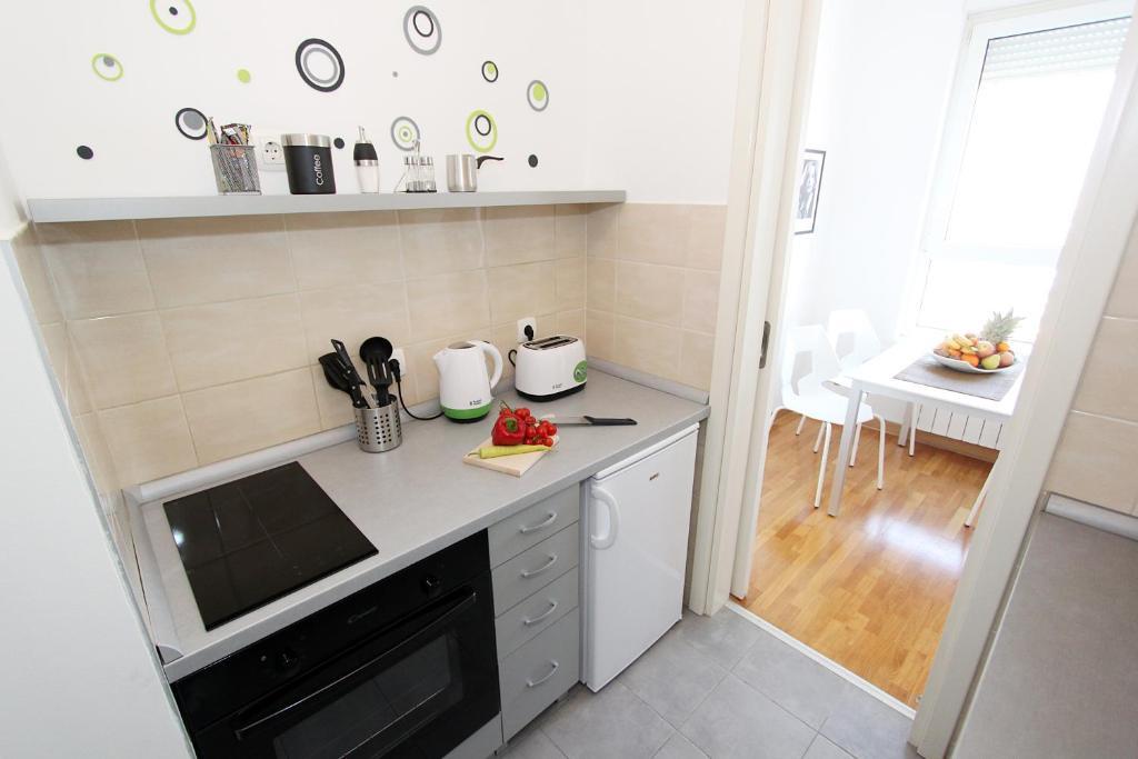New Belgrade Apartments, Parking 5 Eur Per Day 객실 사진